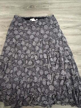 Max Studio Black and White Patterned Maxi Skirt